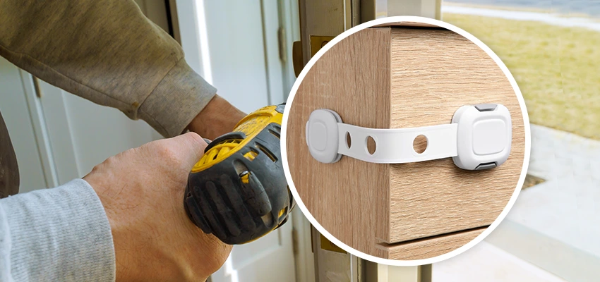 Childproof Sliding Door Locks in Del Aire, CA