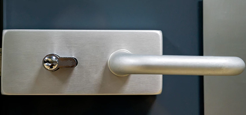 Change Patio Door Locks in Del Aire, California