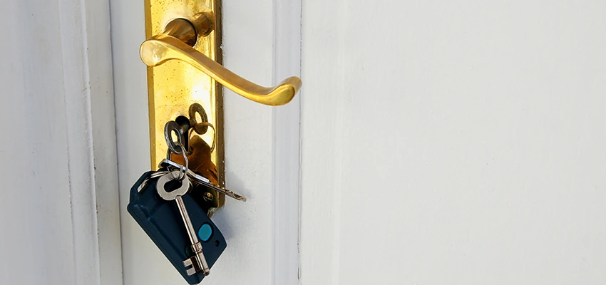 Broken Door Key Extraction in Del Aire, CA