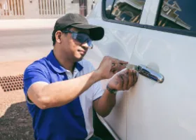 Car Locksmith in Del Aire, CA